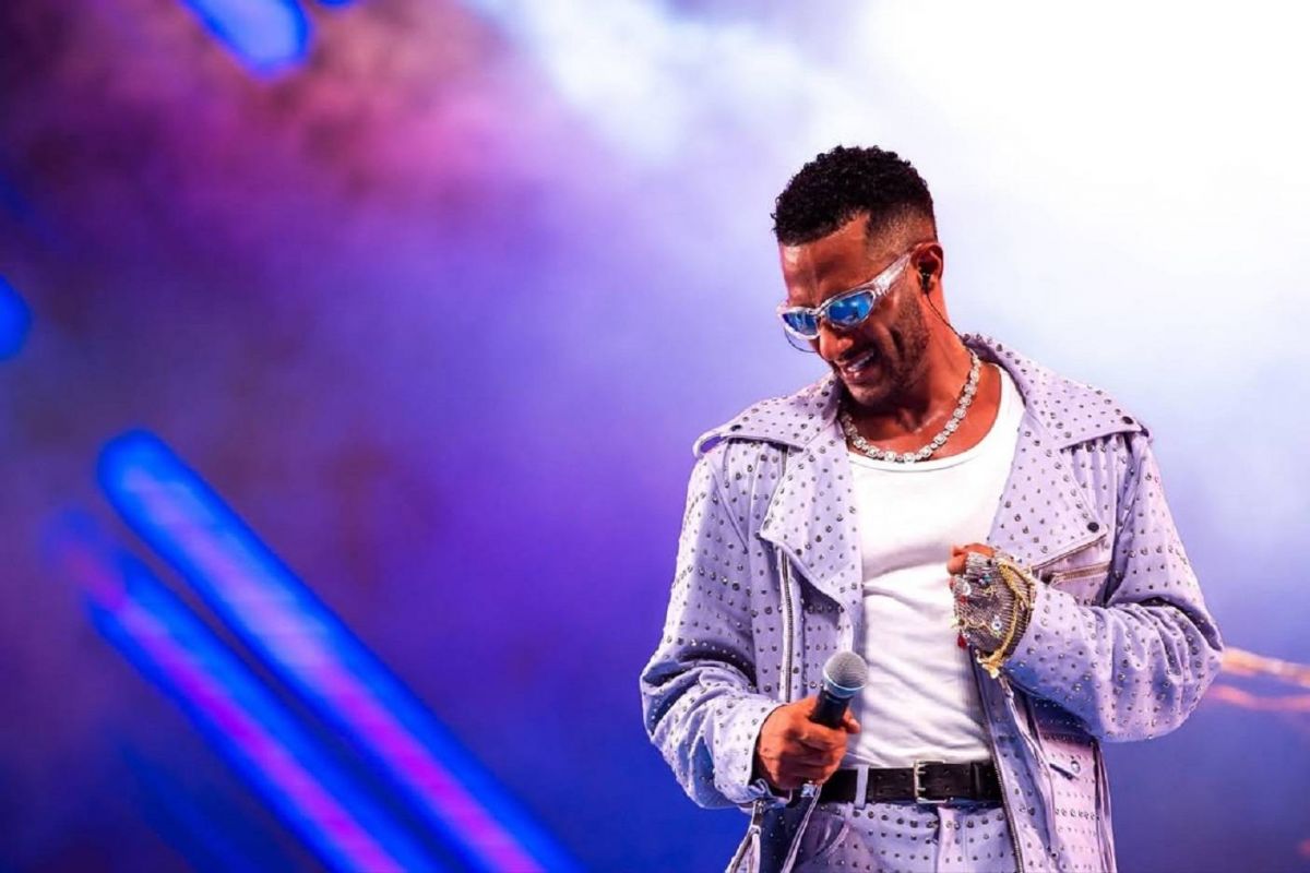 محمد رمضان يكشف مفاجأة عن علاقة والده الراحل بكلمات أغنيته الجديدة (فيديو)