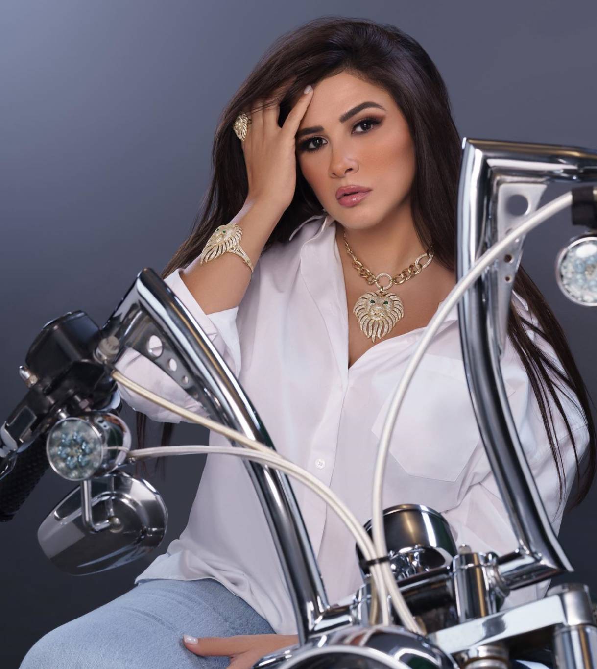 ياسمين عبد العزيز