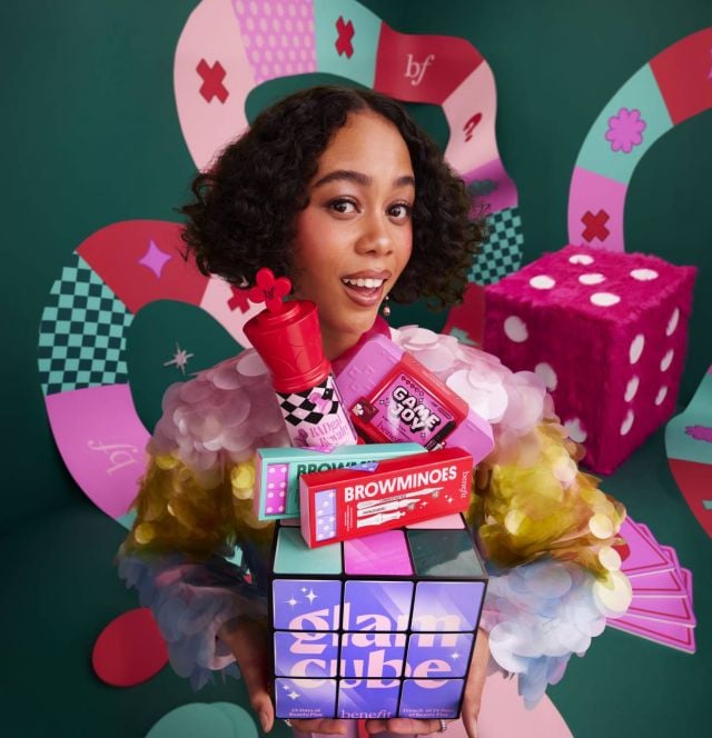 تألقي في موسم الأعياد مع 