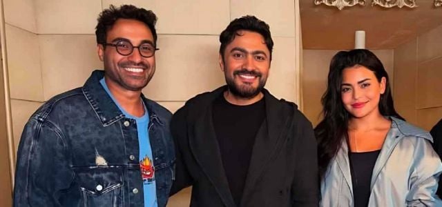 تامر حسني يشعل مواقع التواصل الاجتماعي بأغنية مع أحمد فهمي وأسماء جلال (فيديو)