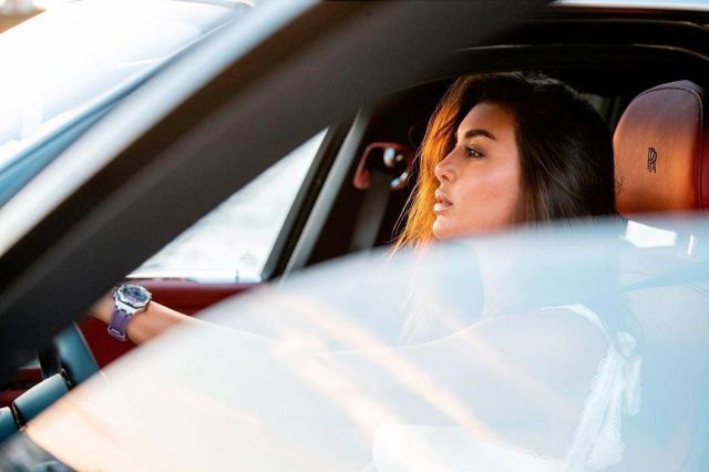 ياسمين صبري تتألق بساعة 