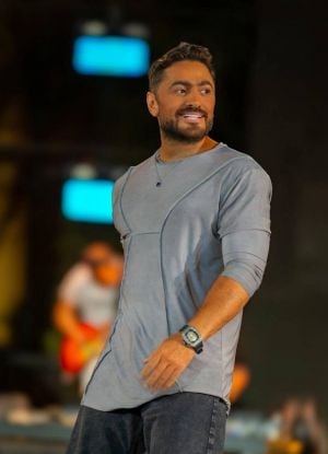 تامر حسني يستعد لأولى حفلاته بعد تعافيه من أزمته الصحية 