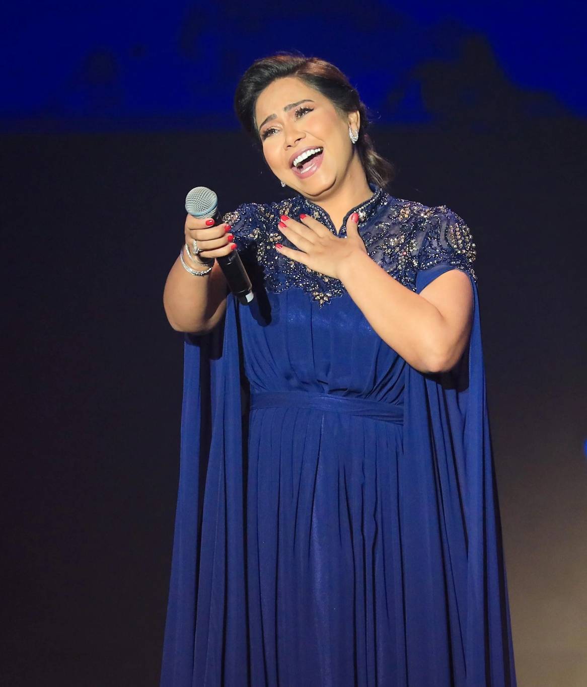 محامي شيرين عبد الوهاب يردّ على تقارير إفلاسها ومنعها من رؤية ابنتيها