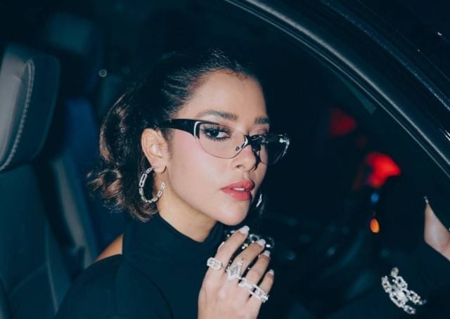 أناقة اللون الأسود تجمع رحمة رياض وبلقيس فتحي في إطلالات لافتة