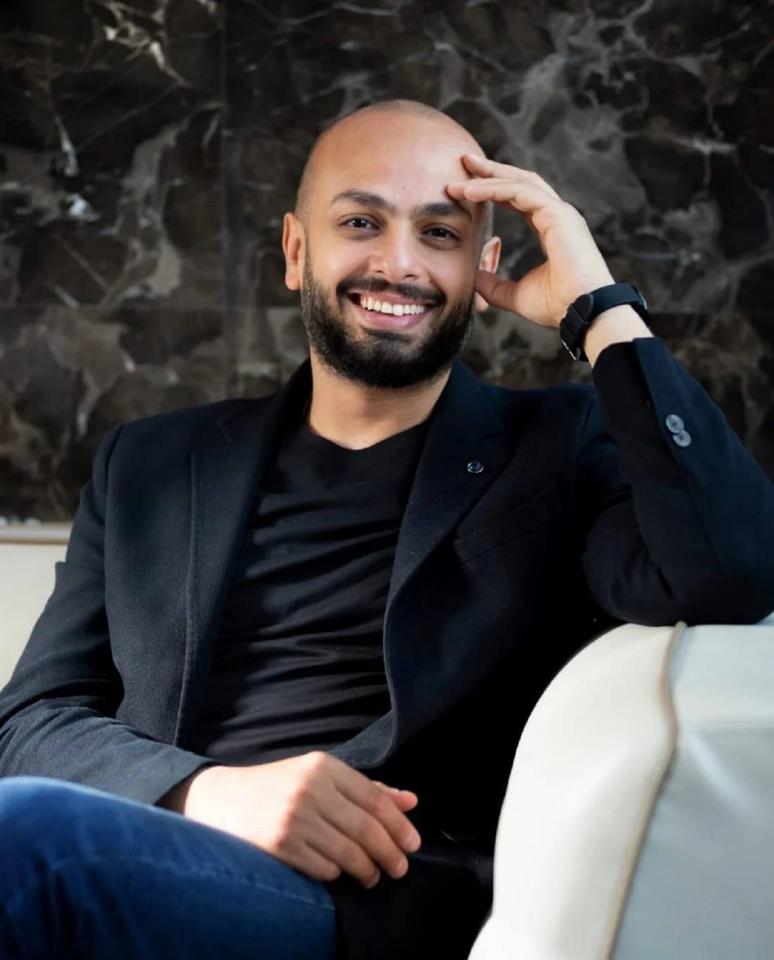 أحمد مراد يواجه تهمة ازدراء الأديان في بلاغ الى النائب العام