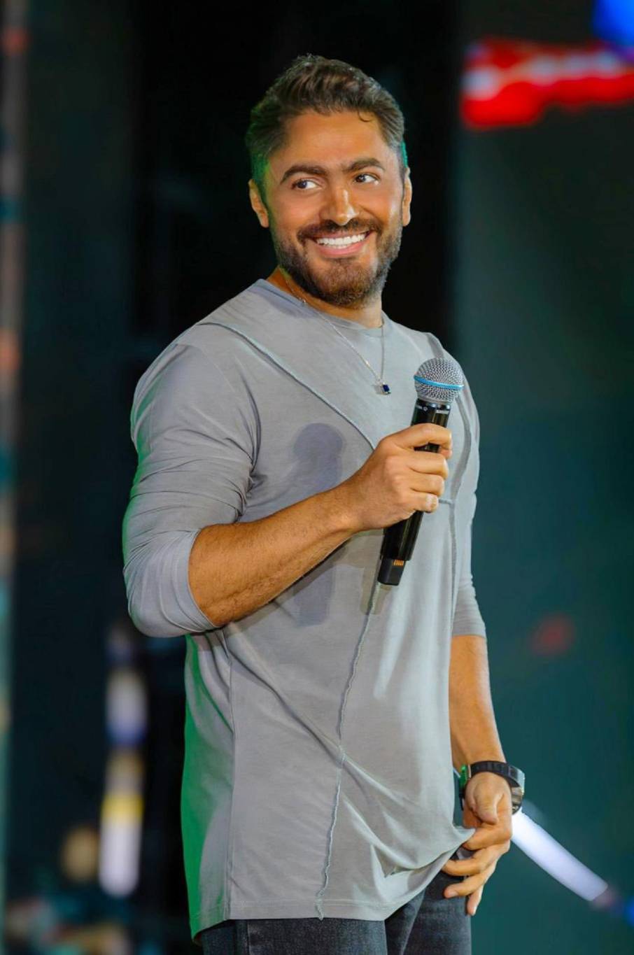 تامر حسني يكشف تفاصيل حفله الأول في الخليج بعد تعافيه | مجلة لها