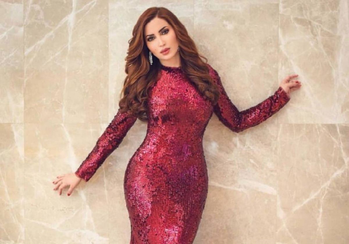 فساتين الترتر… بريق يخطف الأضواء هذا الشتاء