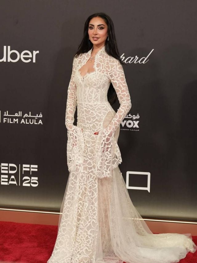 نور الغندور تضج أنوثةً بالأبيض: صيحة 2026 بإطلالة ملكية 