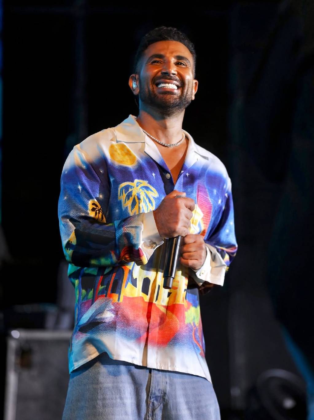 تفاصيل حادث أحمد سعد وتطورات حالته الصحية (فيديو)