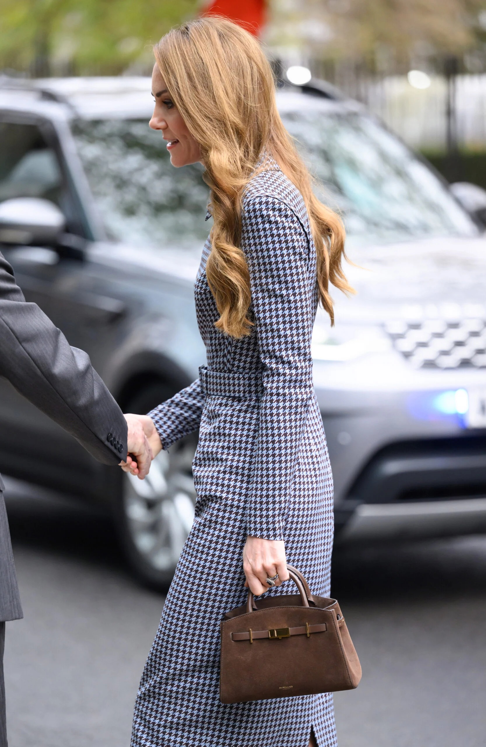 كيت ميدلتون وحقيبة يد "سمول هدسون" من ديميلييه