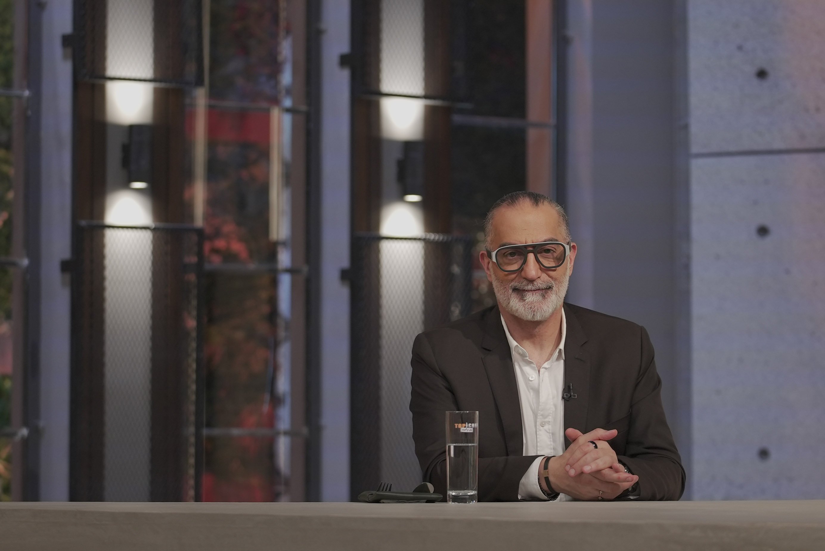 مارون شديد مارون شديد