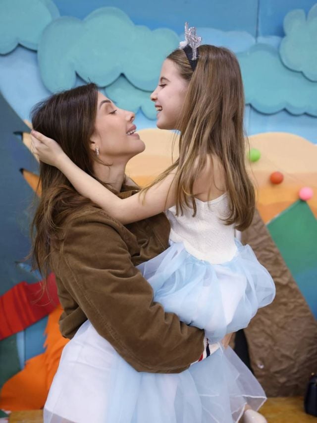 نانسي عجرم تستعرض موهبة ابنتها الصغيرة... نسخة منها (فيديو)