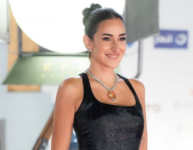 أمينة خليل تتحدث عن رؤيتها لعمليات التجميل بعد 20 سنة (فيديو)