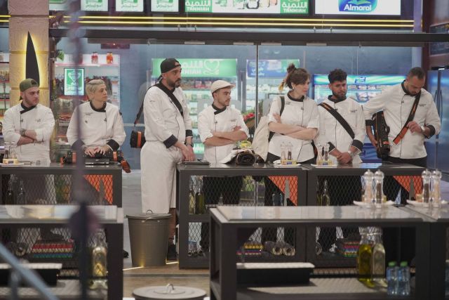 المتنافسون