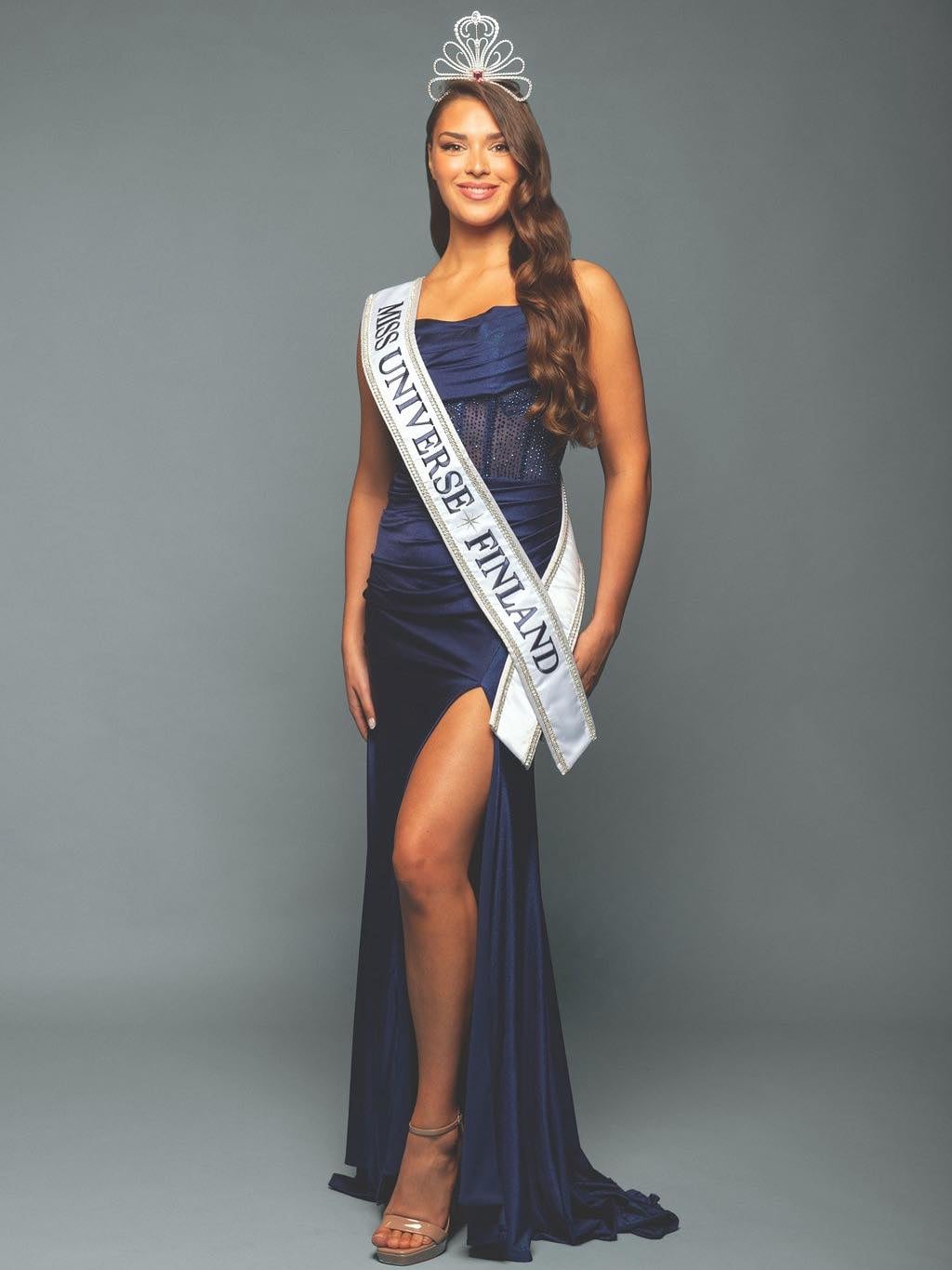 ملكة جمال فنلندا سارة دزافتشي ملكة جمال فنلندا سارة دزافتشي