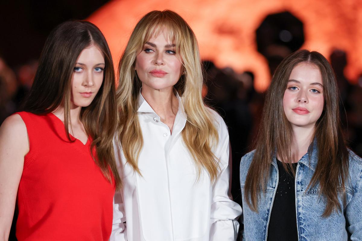 نيكول كيدمان مع ابنتيها