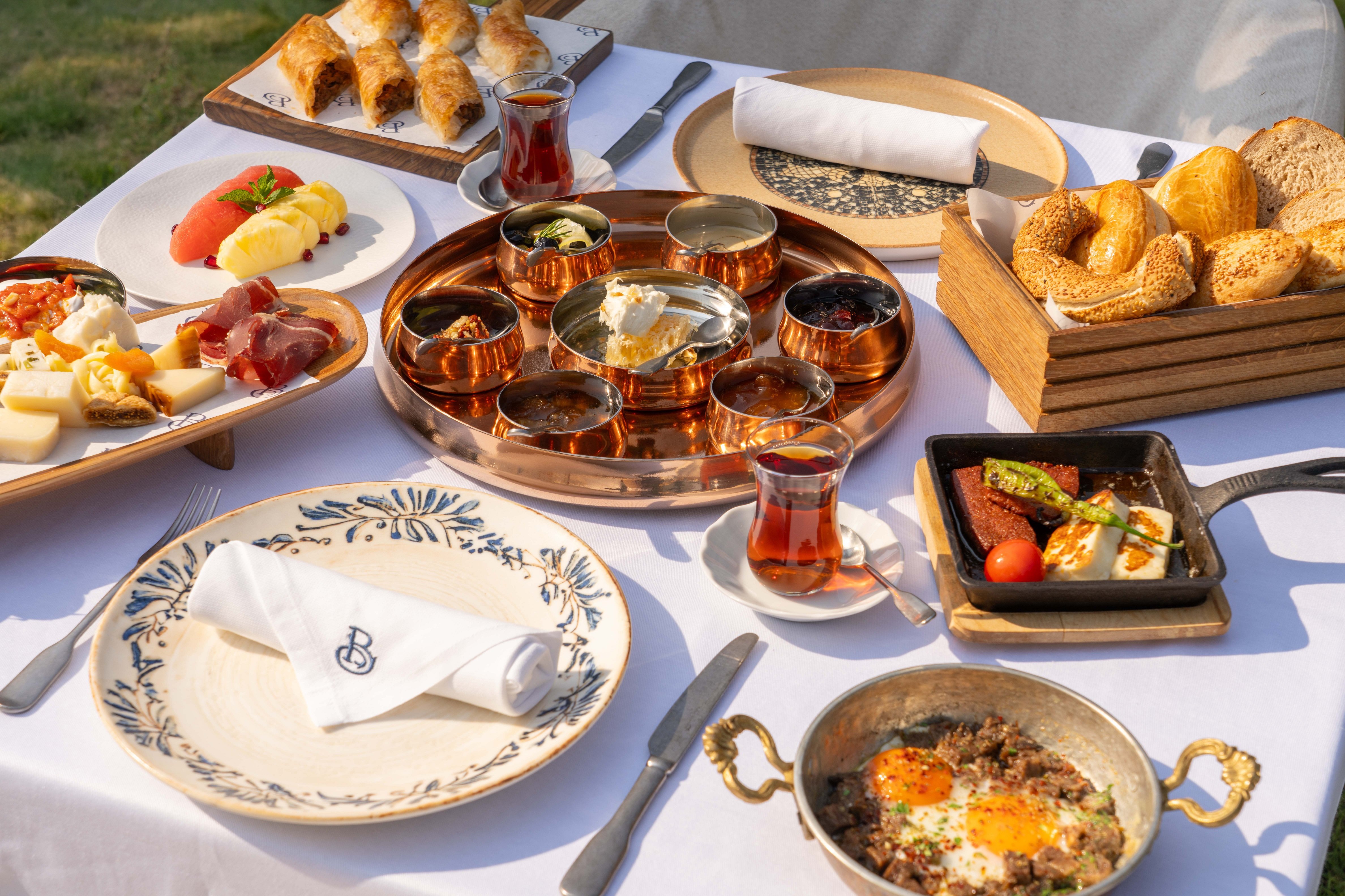 Anatolian Garden Breakfast at Blue Door