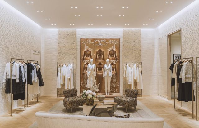 الديكور الساحر لبوتيك Dior في دبي مول
