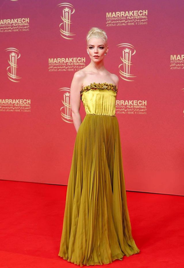 أنيا تايلور-جوي في إطلالتها الأخيرة