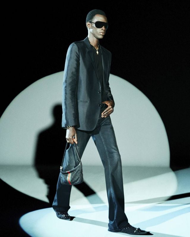 من مجموعة أزياء 