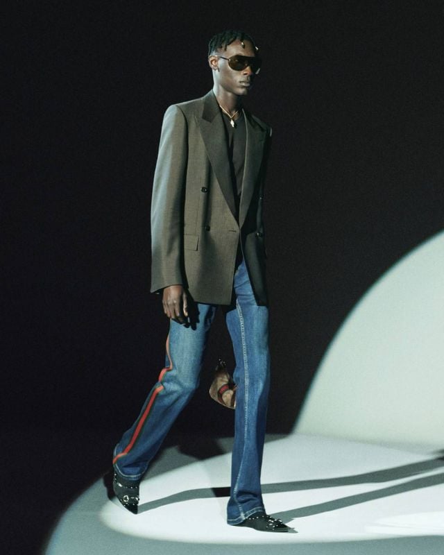 من مجموعة أزياء 