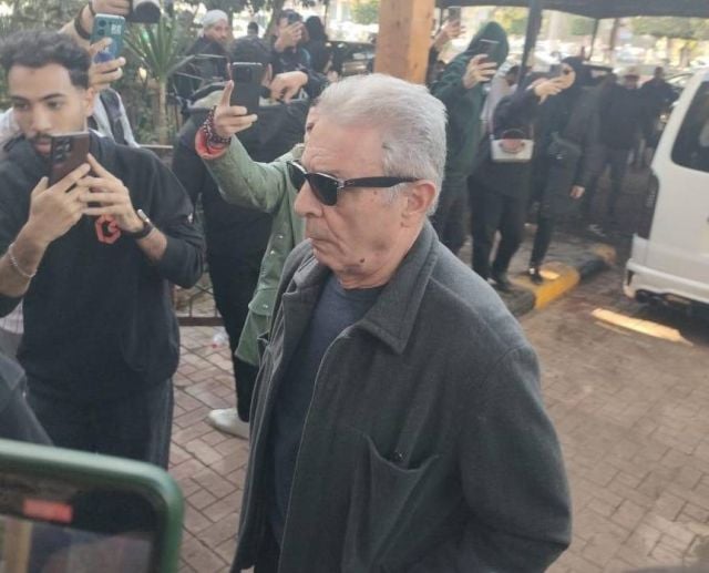 محمود حميدة في جنازة سمية الألفي