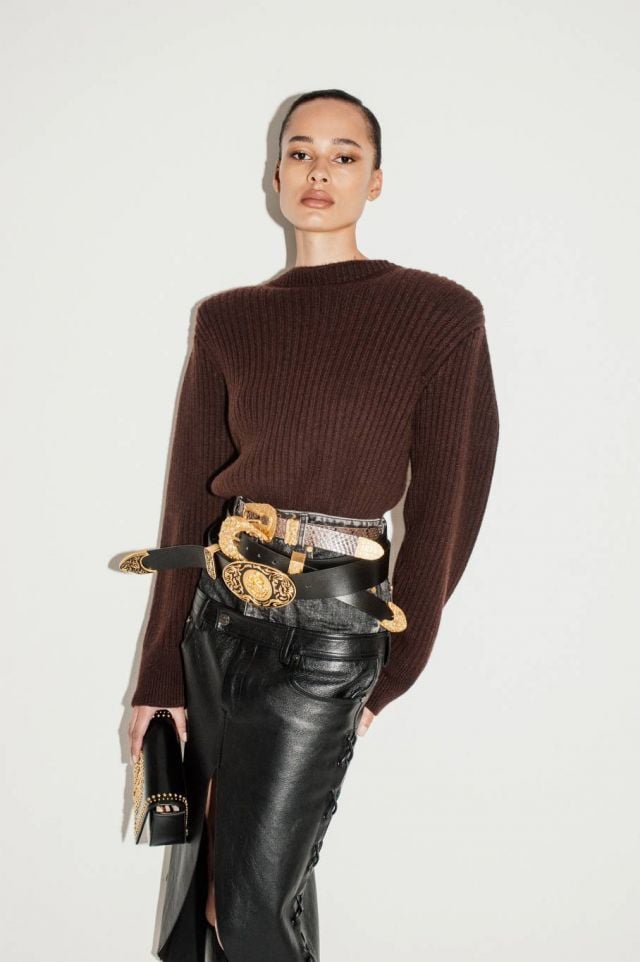 من مجموعة أزياء SCHIAPARELLI لخريف وشتاء 2025-2026