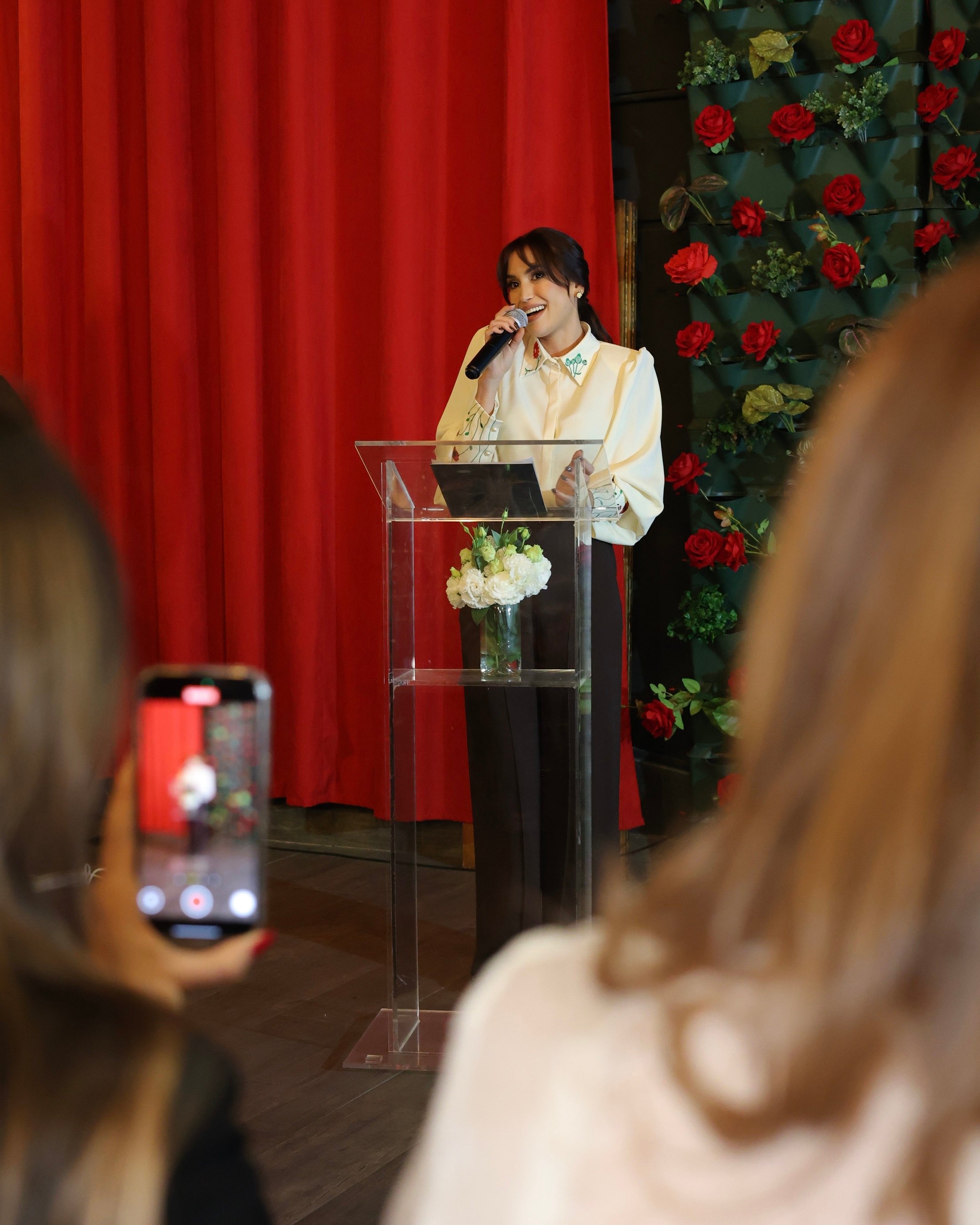 منال ملاط في حفل إطلاق"حياتي الثالثة"