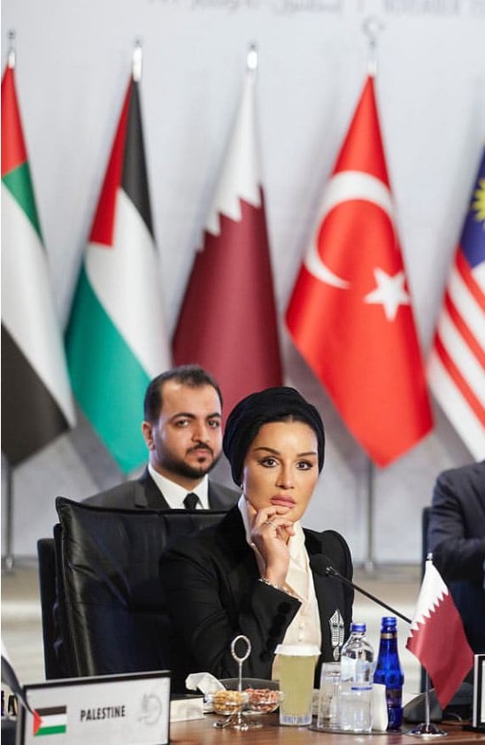 لماذا أصبح التوربان توقيع الشيخة موزا؟ لماذا أصبح التوربان توقيع الشيخة موزا؟