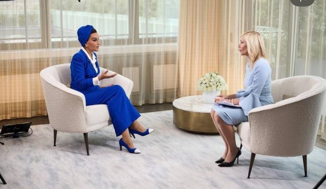 أناقة الشيخة موزا بنت ناصر… توربان بصياغات راقية لا تشبه أحداً