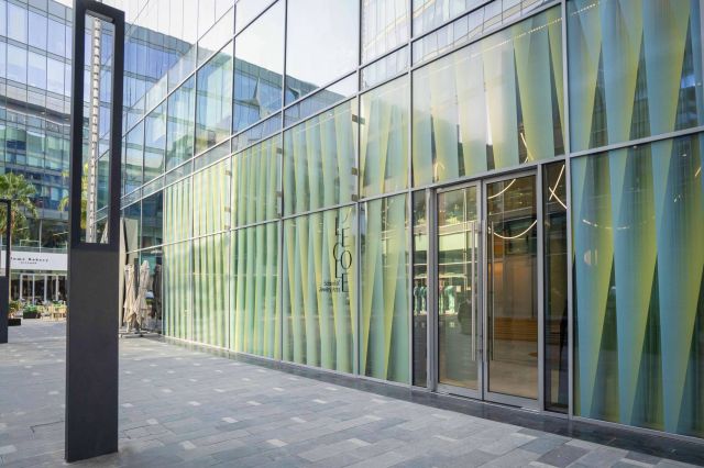 L’ÉCOLE, School of Jewelry Arts تقدّم معرض Poetry of Birds وسط أجواء دبي الإبداعية