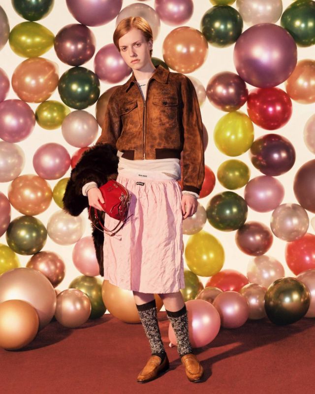 ميو ميو تحتفل بموسم الأعياد