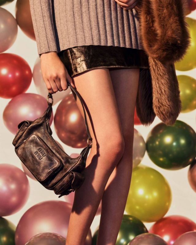 ميو ميو تحتفل بموسم الأعياد