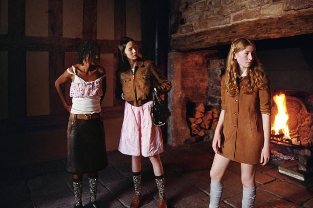 من حملة Miu Miu للعطلات 2025 