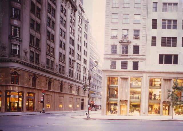 NEW YORK FIFTH AVENUE EARLY 1980