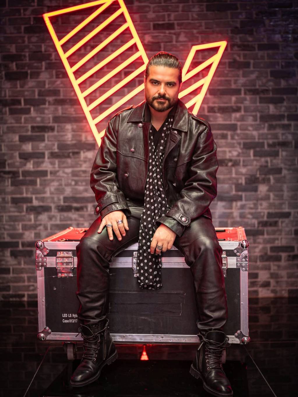 ناصيف زيتون يروي قصة تعارفه لدانييلا رحمة وجنس مولودهما الأول (فيديو)