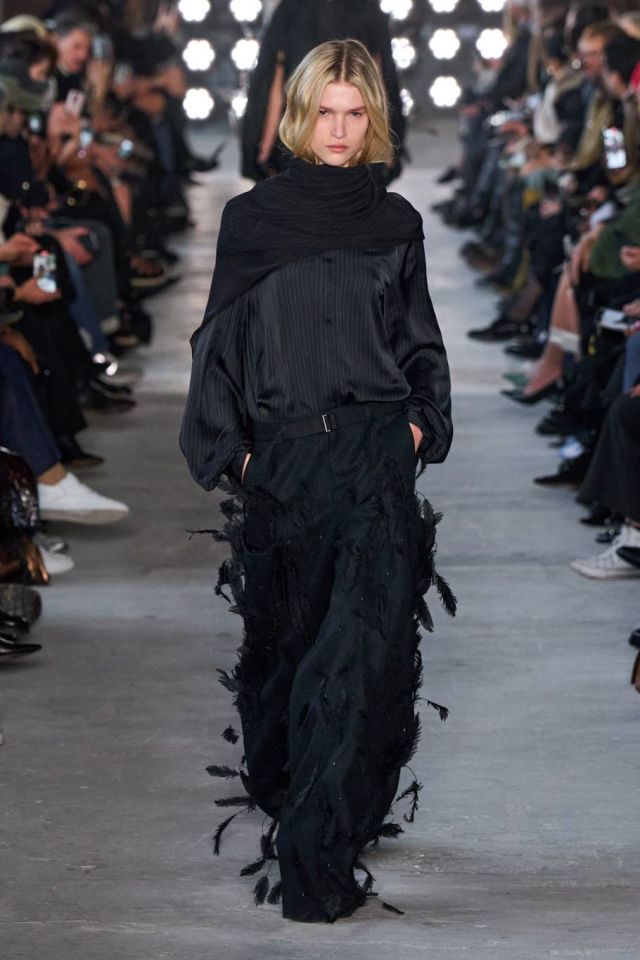 ساكاي خريف 2025 Sacai