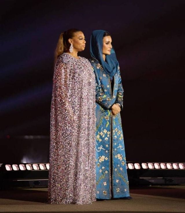 الشيخة موزا بنت ناصر في 