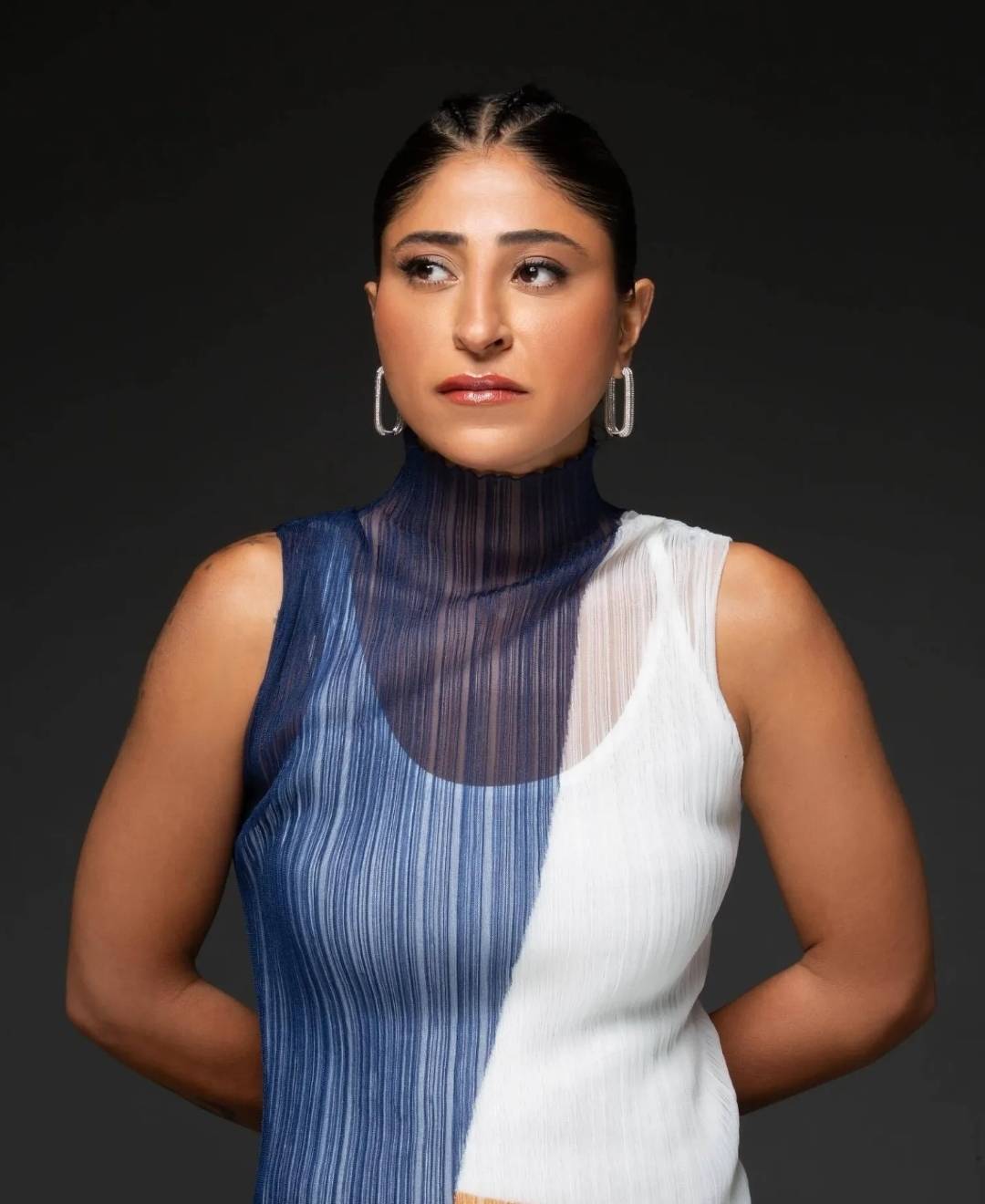 شجون الهاجري تودع والدها ومواساة النجوم لها