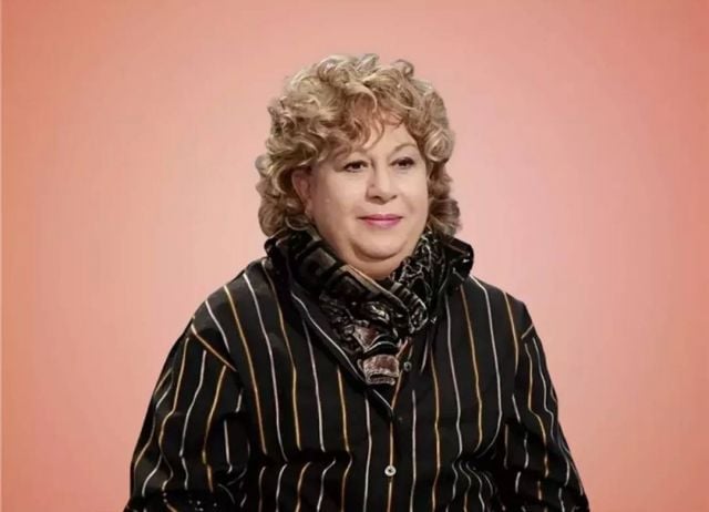 جنازة سمية الألفي.. حزن النجوم وبكاء إبنها عمر