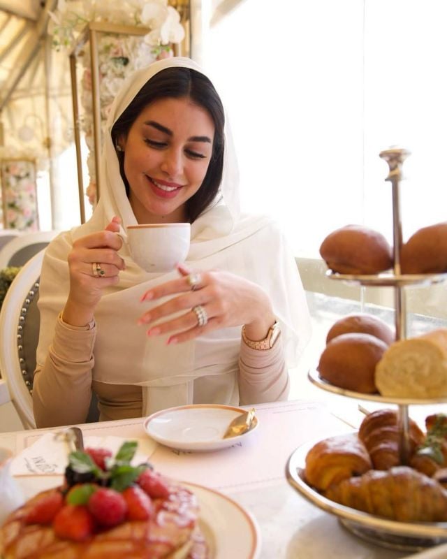 ياسمين صبري تتألق بساعة 