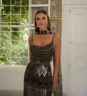 زين قطامي في يوم ميلادها: أناقة ناعمة تبرز جمال الفساتين المطرّزة