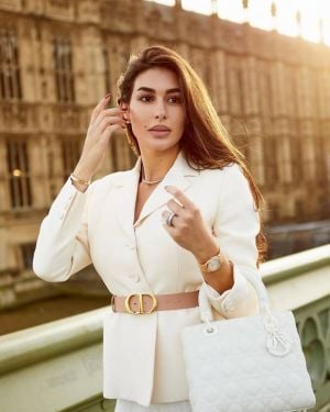 شغف ياسمين صبري بساعات استثنائية وما يعنيه