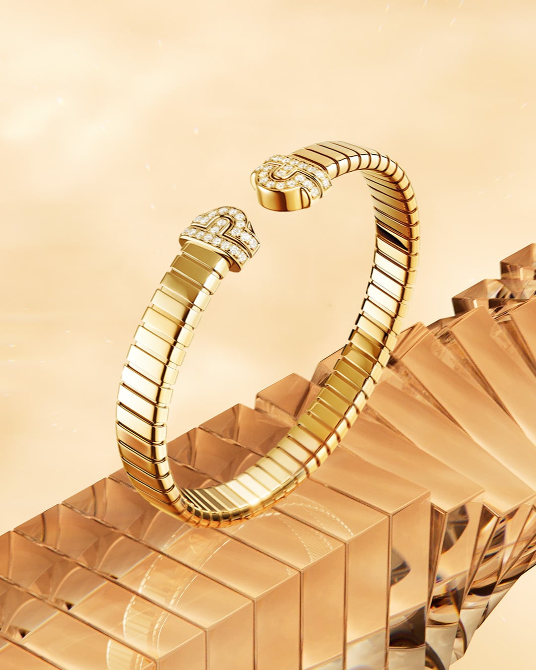 مجوهرات بولغاري سر جاذبية كل امرأة مجوهرات بولغاري سر جاذبية كل امرأة