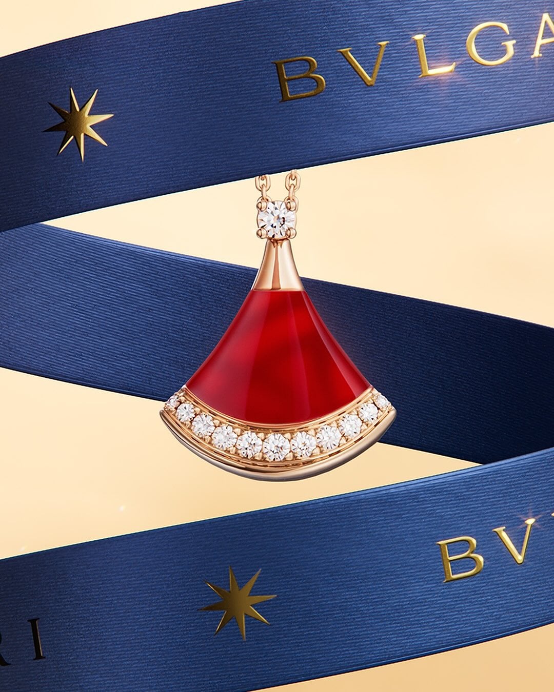 مجوهرات بولغاري سر جاذبية كل امرأة مجوهرات بولغاري سر جاذبية كل امرأة