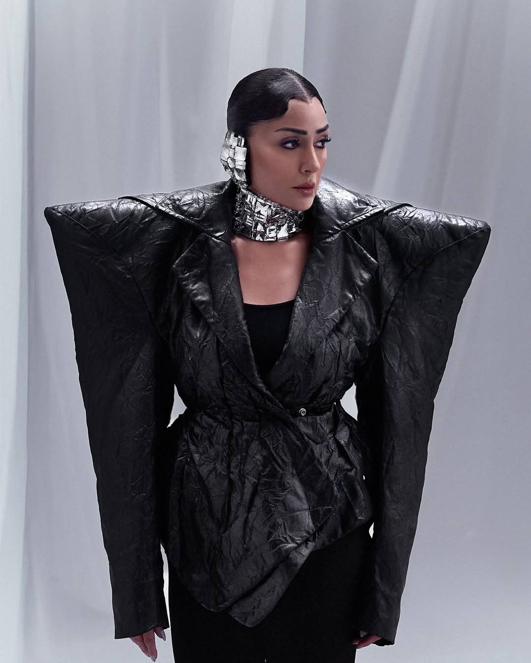 غادة عبد الرازق تبهر الجميع بإطلالتها المبتكَرة