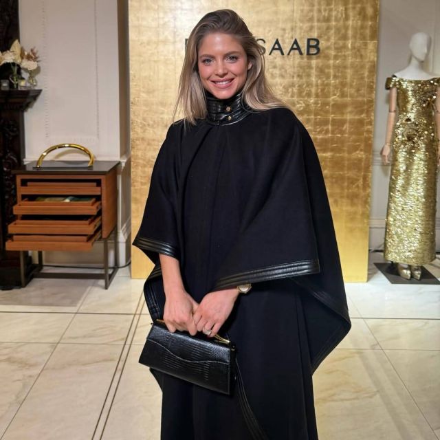 كريستينا صعب بموضة الكاب 