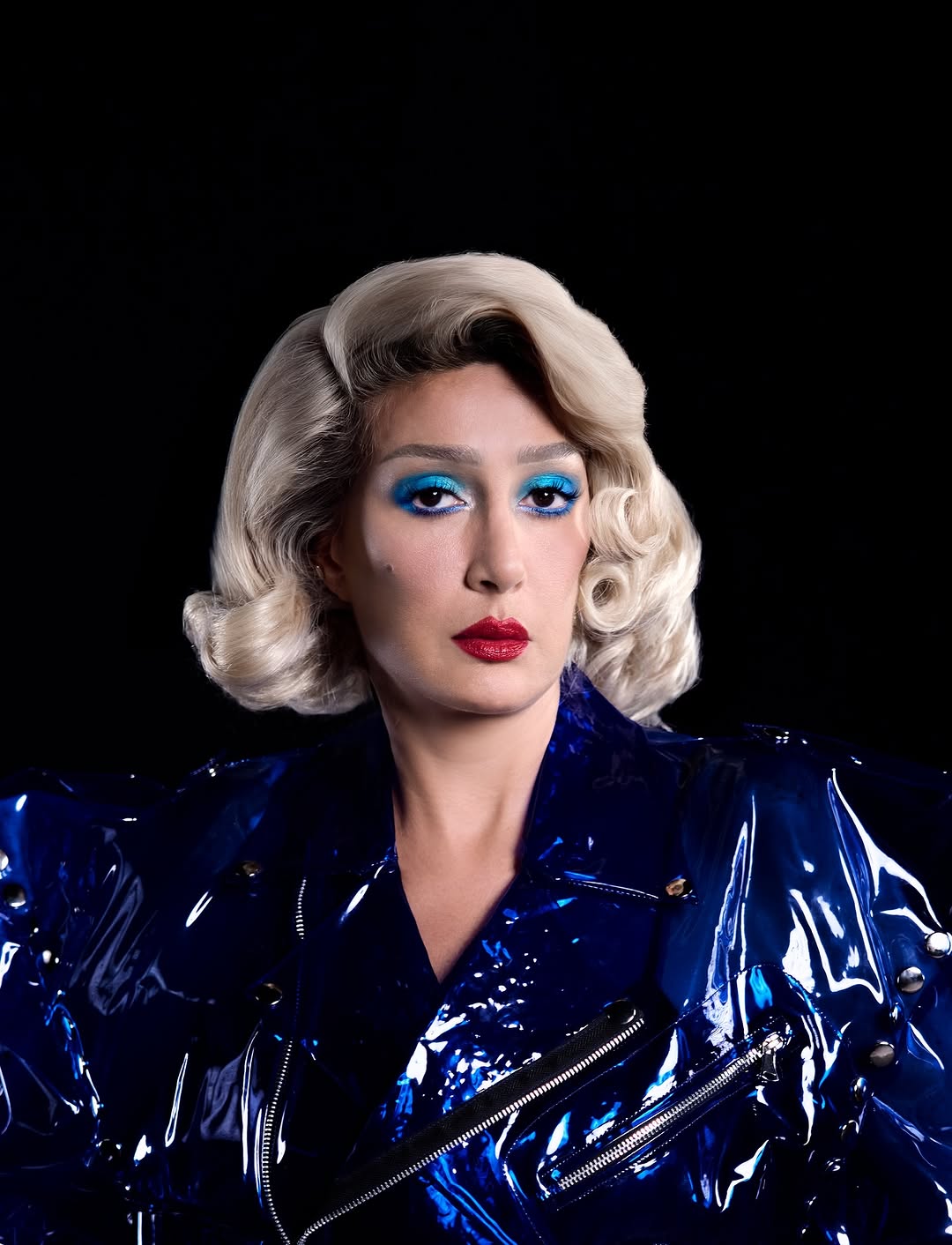 إطلالة غادة عبد الرازق بأسلوب جريء إطلالة غادة عبد الرازق بأسلوب جريء