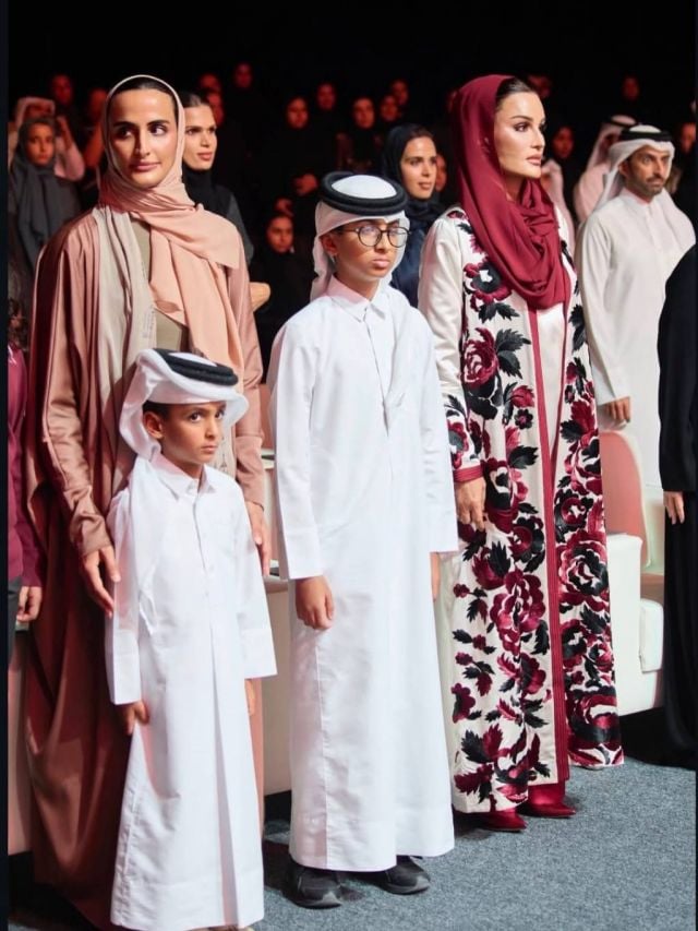 عباءة فضيلة الكادي تبرز أناقة الشيخة موزة في فعالية Qatar Jannah