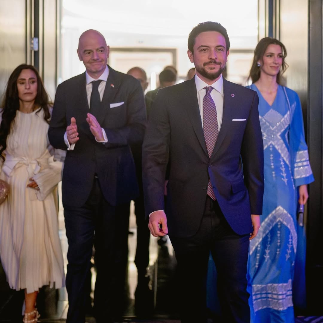 إطلالة شرقية راقية: الأميرة رجوة تبرز جمال الزي التقليدي الأردني